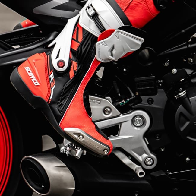 バイクブーツ プロテクト機能付き レーシングブーツ